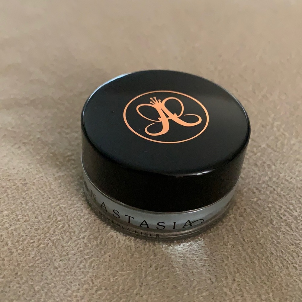 Anastasia Dipbrow Promade in Dark Brown